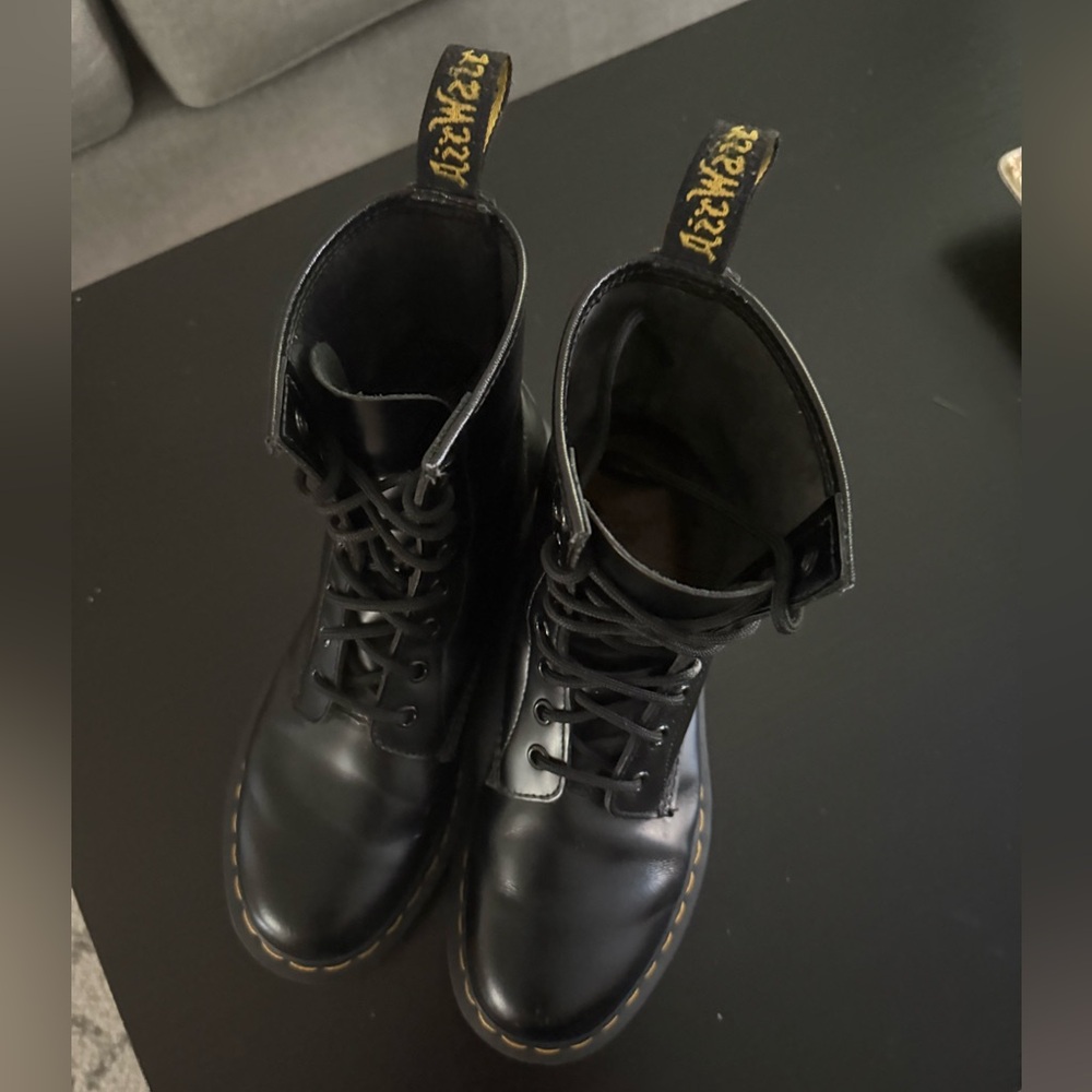 Doc Martens 1460 Boots. Black. Size 7.